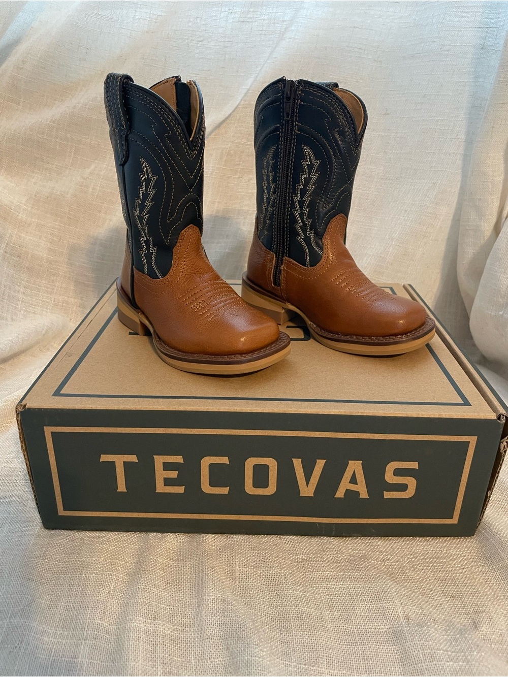 BRAND NEW Teccovas The Doc Toddler Boy's Size 5C B Tan Goat Cowboy Boot
